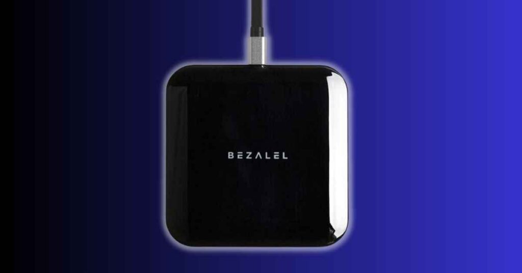 Bezalel Futura X Wireless Charging Pad 